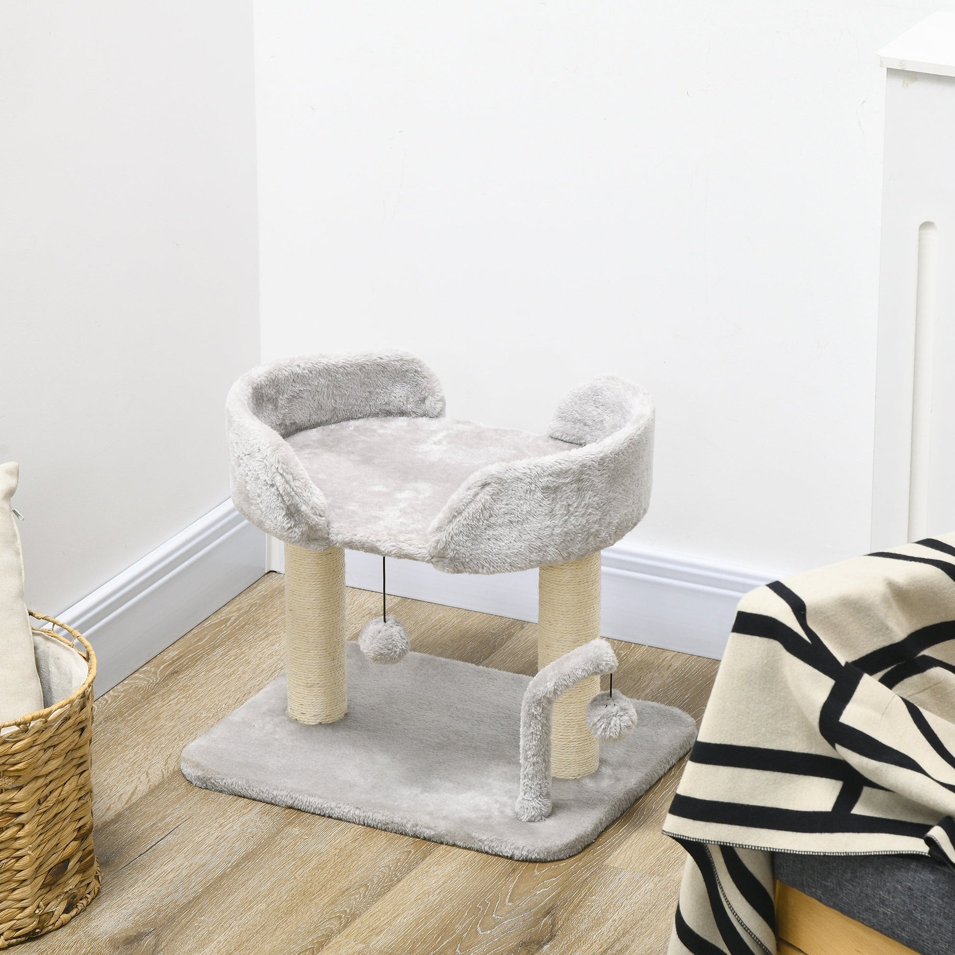 Cat Scratching Post Cat Tree Tower With Bed for Indoor Cats Scratcher Toy Balls 48 x 38 x 42cm - Light Grey