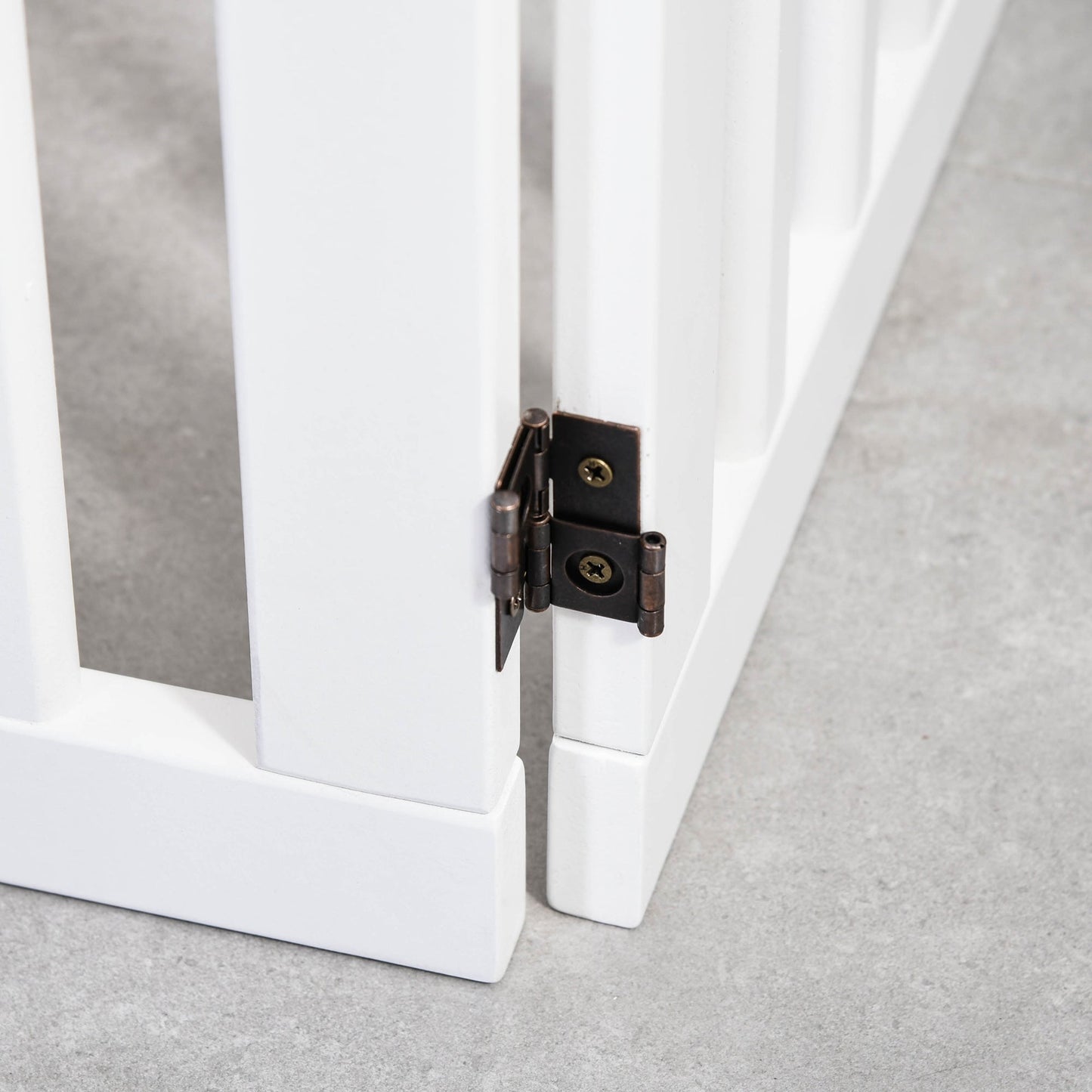 Freestanding Pet Gate 4 Panel Dog Barrier Folding Safety Fence with Support Feet up to 204cm Long 75cm Tall for Doorway Stairs, White