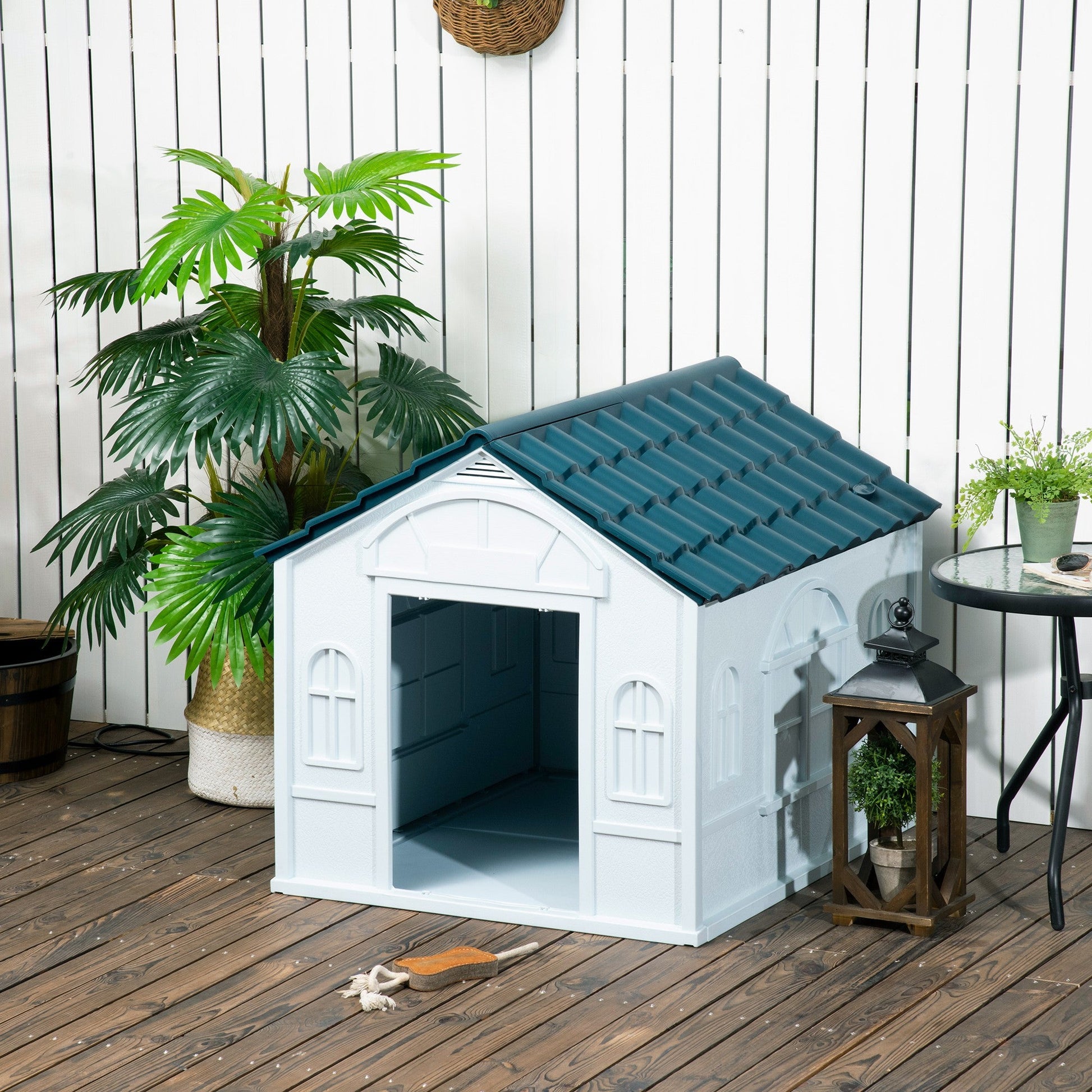 Plastic Dog House Outdoor Indoor, Weather-Resistant Dog Kennel, with Large Opening, for Large Dogs, 84.2 x 98.2 x 82cm - White and Blue