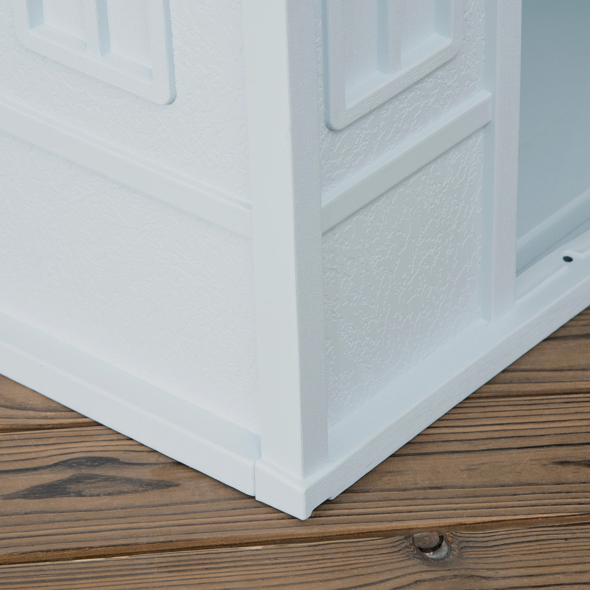 Plastic Dog House Outdoor Indoor, Weather-Resistant Dog Kennel, with Large Opening, for Large Dogs, 84.2 x 98.2 x 82cm - White and Blue