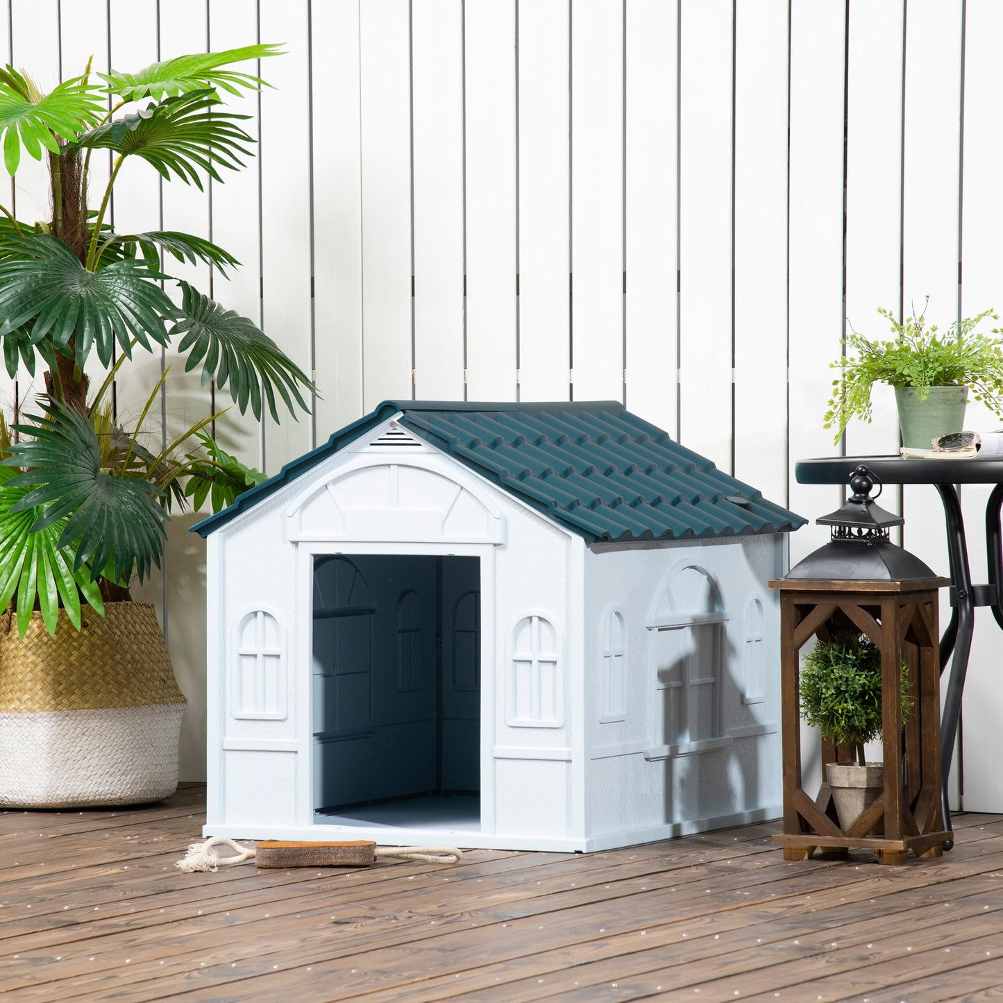 Plastic Dog House Outdoor Indoor, Weather-Resistant Dog Kennel, with Large Opening, for Medium Dogs, 65 x 75.7 x 63cm - White and Blue